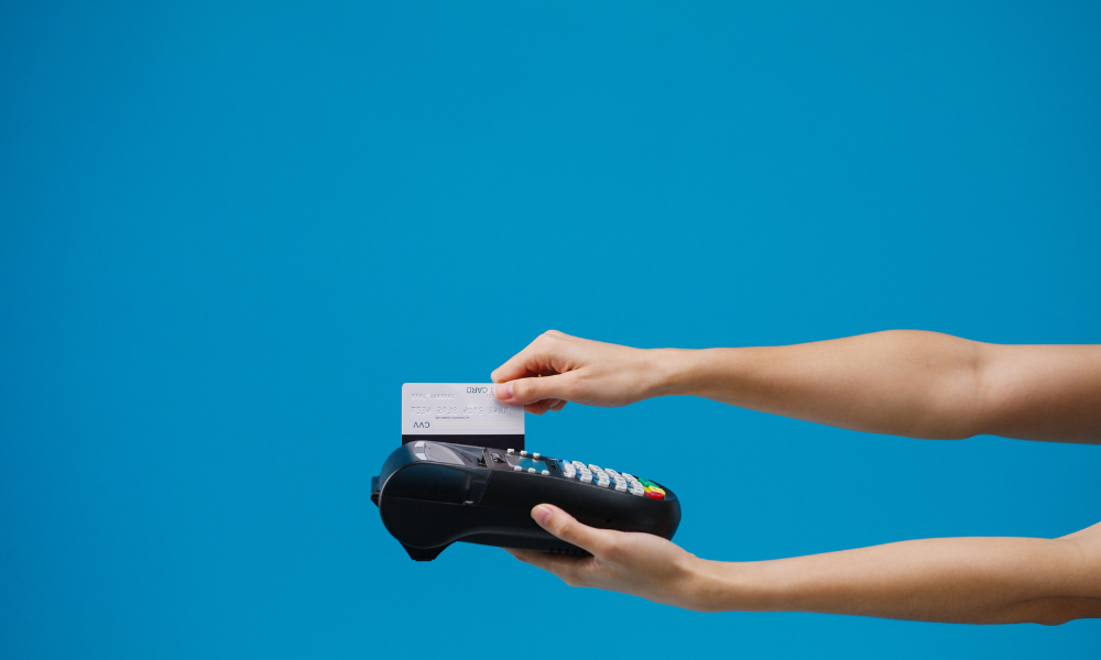 build a solid credit history using your credit card